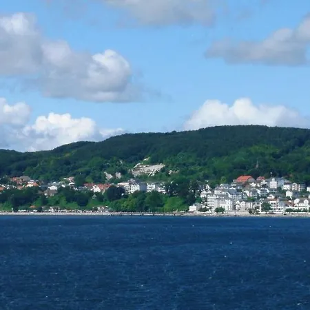 Haus Glowe - 11 - 300 M Zum