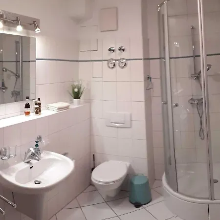 Haus Glowe - 11 - 300 M Zum * Klein Gelm