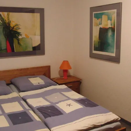 Haus Glowe - 11 - 300 M Zum *