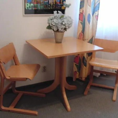 Haus Glowe - 11 - 300 M Zum شقة *