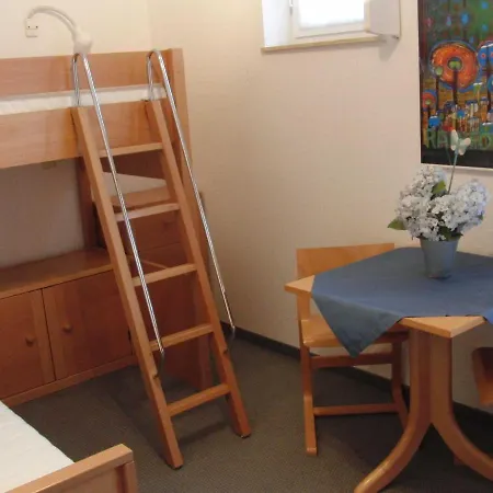 Haus Glowe - 11 - 300 M Zum