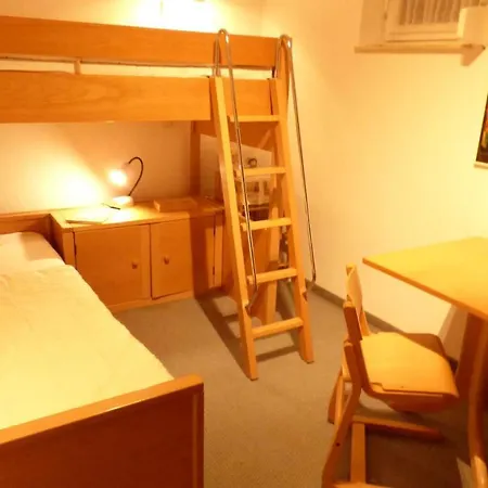 Haus Glowe - 11 - 300 M Zum *